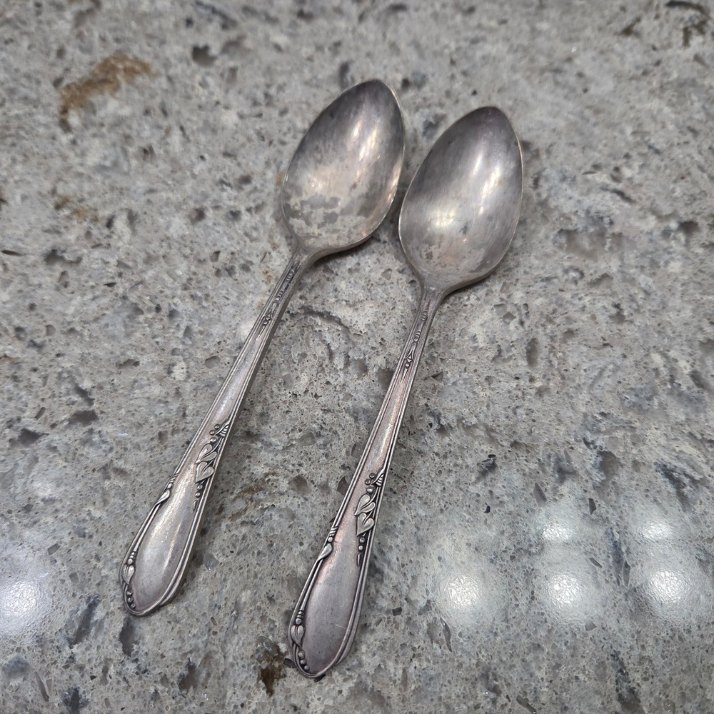 Wm. A. Rogers A1 Plus Oneida Ltd June 1937 Silverplate Teaspoons Set of 2 6"